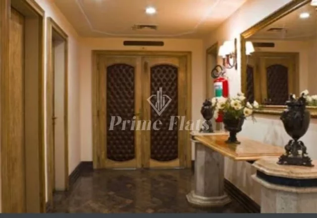 Imagem Flat disponível para locação no Le Premier, com 28m², 1 dormitório e 1 vaga