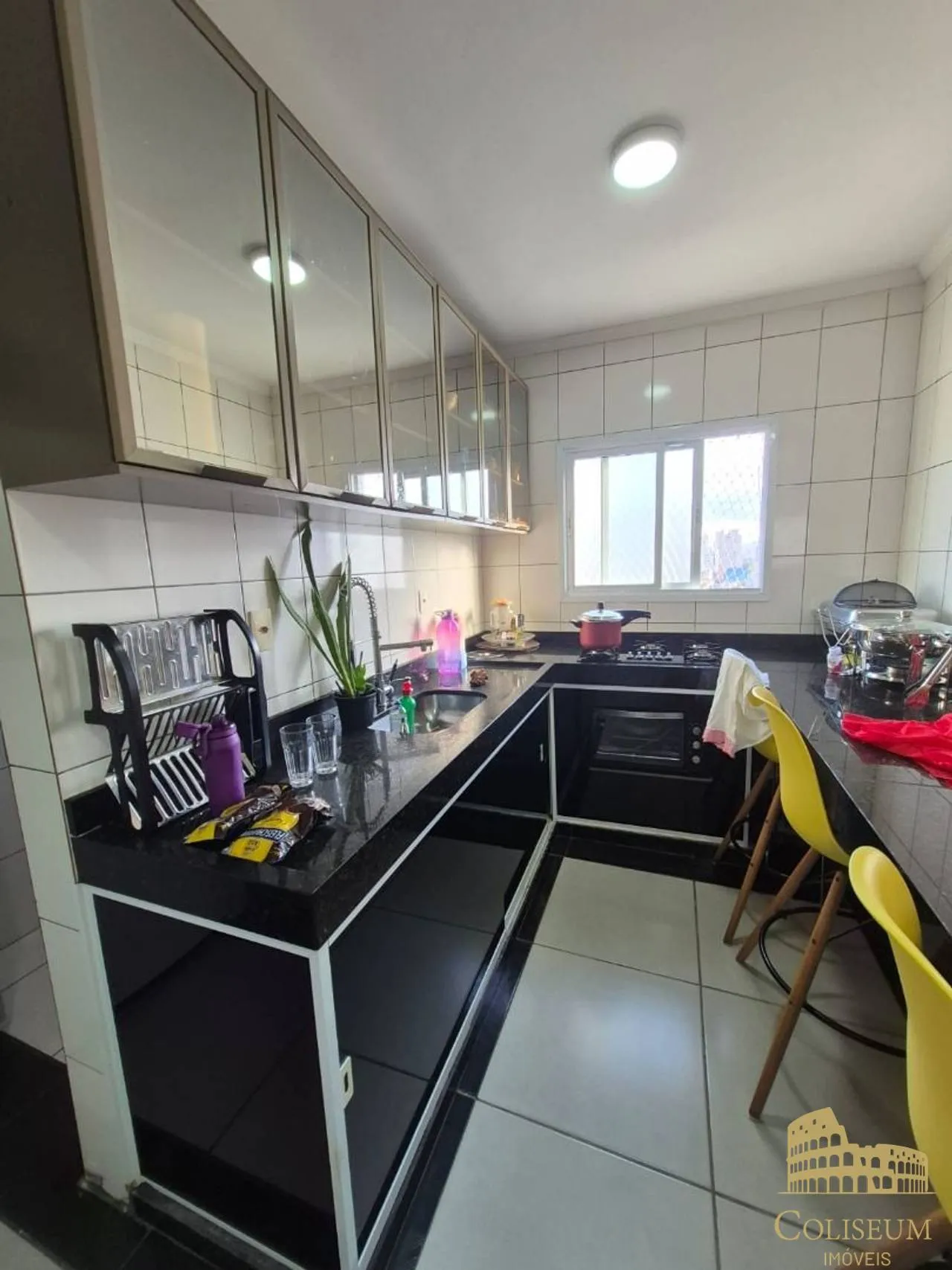 Imagem Apartamento com 2 dormitórios à venda, 79 m² por R$ 480.000,00 - Vila Guilhermina - Praia Grande/SP