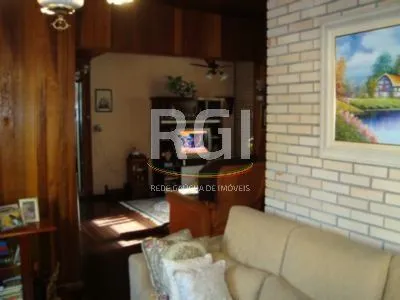 Imagem CASA AMPLA COM 7 DORMITÓRIOS NO BAIRRO GLÓRIA - PORTO ALEGRE