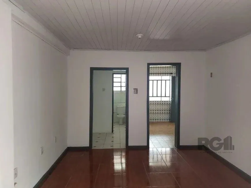 Imagem Casa de 2 dormitórios no bairro Sarandi