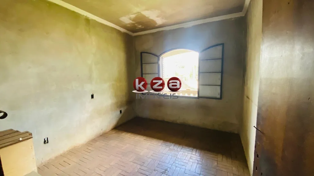 Imagem Oportunidade única: Casa comercial à venda em Valinhos-SP, Vila Papelão! 2 quartos, 1 sala, 1 banheiro, 1 vaga, 142,28m².
