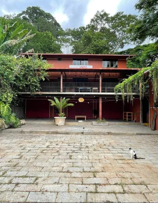 Imagem Prédio Comercial para Venda em Petrópolis / RJ no bairro Itaipava