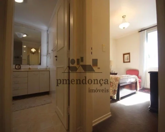 Imagem Apartamento amplo, arejado, com living para 2 ambientes, 2 dormitórios, lavabo, cozinha, área de s...