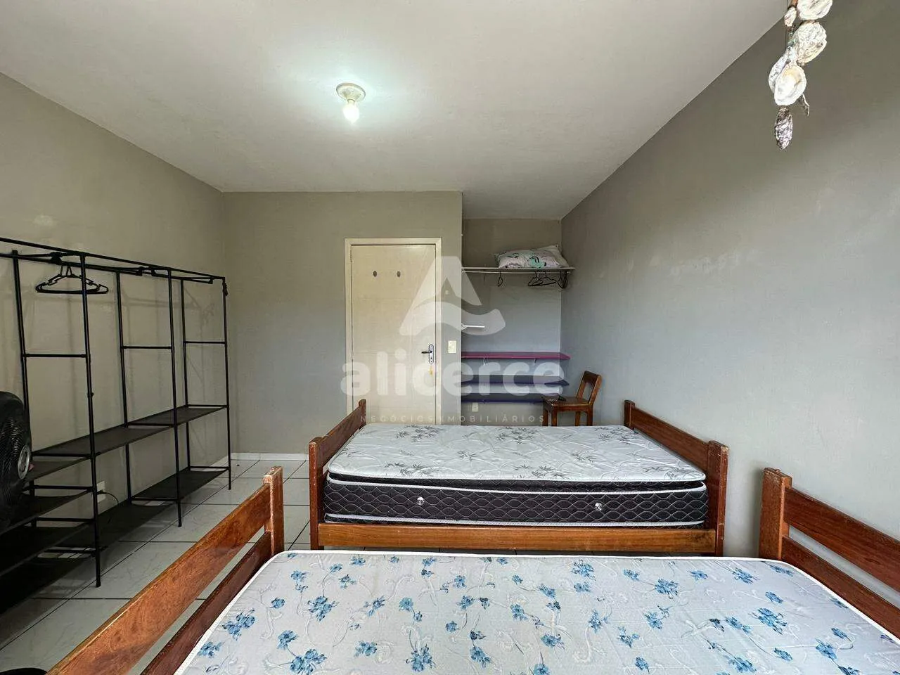 Imagem Casa à Venda na Praia dos Ingleses | Conforto, Privacidade e Excelente Localização em Florianópolis/SC**