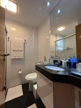 Imagem Apartamento à venda com 200m², 4 quartos e 3 vagas.