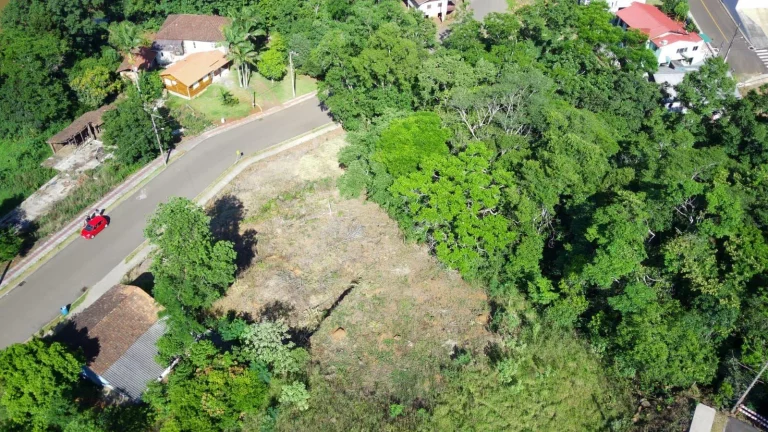 Imagem Terreno para Venda em Arabuta, Centro