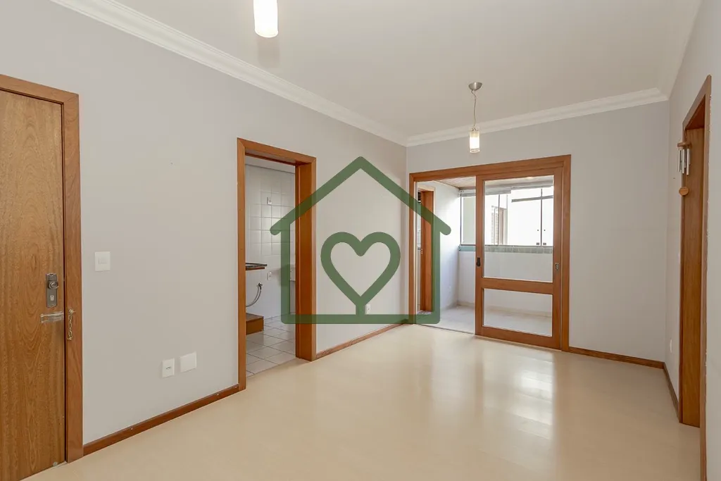Imagem Apartamento desocupado, semimobiliado no Centro Histórico. Living 2 ambientes, sacada fechda com ch...