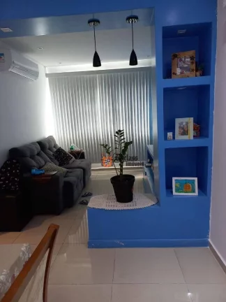 Imagem Apartamento com 2 dormitórios à venda, 79 m² por R$ 280.000 - Catiapoã - São Vicente/SP