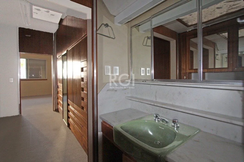 Imagem Apartamento para Venda - 388m², 4 dormitórios, sendo 3 suites, 3 vagas - Auxiliadora
