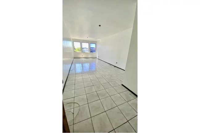 Foto do imóvel Sala para venda em Porto Alegre