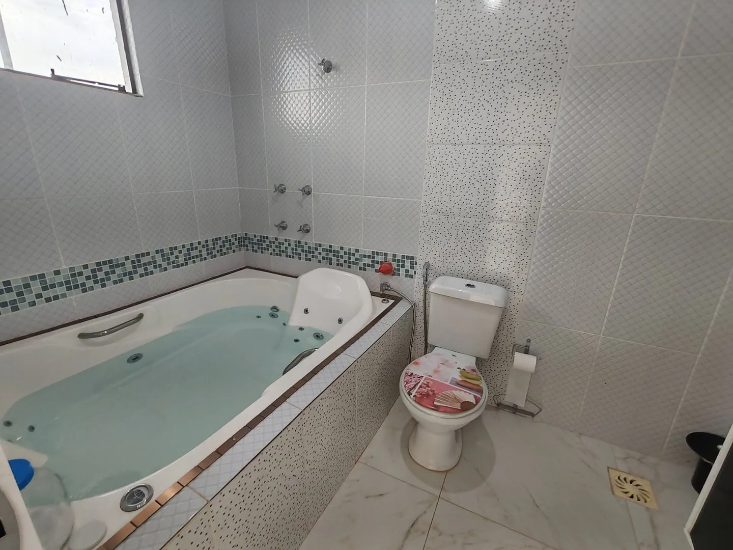 Imagem Prédio Residencial à Venda com 5 dormitórios no Parque Verde em Cascavel