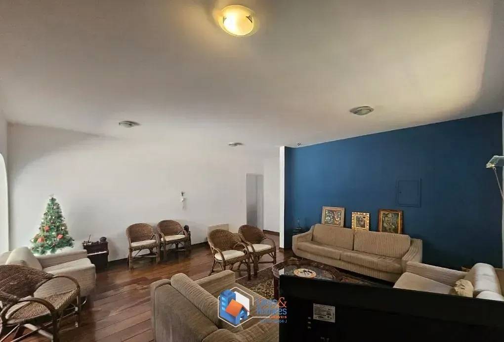 Imagem Casa para venda em Parque Continental com 4 quartos, sendo 3 suítes, 248m²