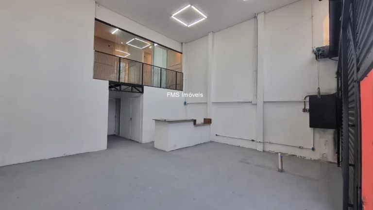 Imagem Avenida dos Bandeirantes Loja com 260m2 na Vila Olímpia