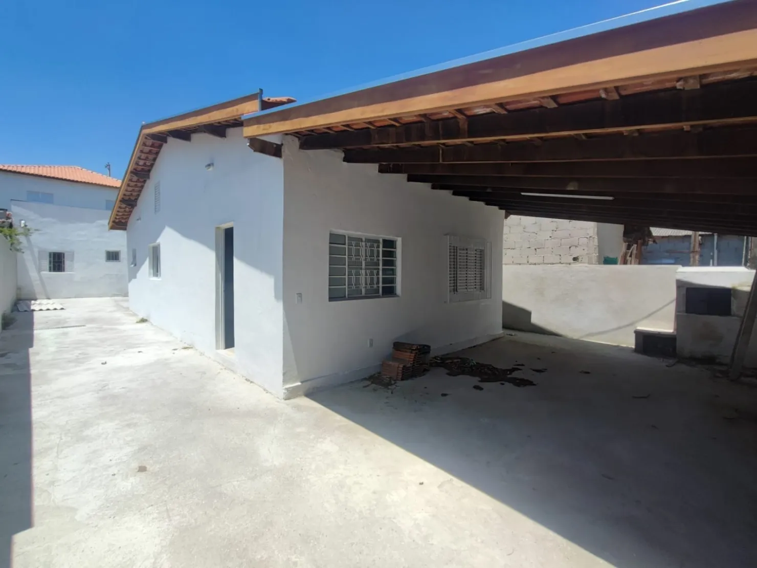 Imagem Casa à venda 3 Quartos, 2 Suites, 4 Vagas, 250M², Conjunto Residencial Araretama, Pindamonhangaba - SP