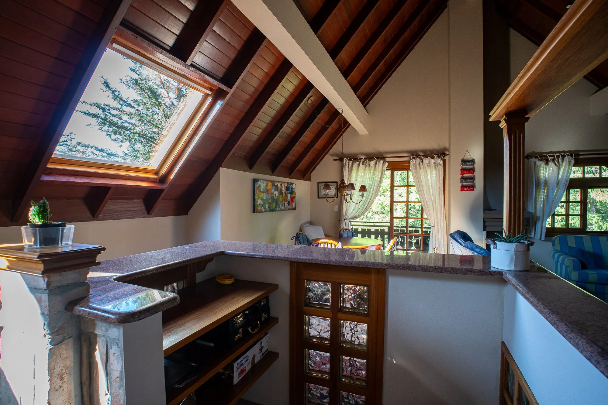 Imagem Duplex à venda em Gramado, Planalto, com 4 quartos, 141.45m2