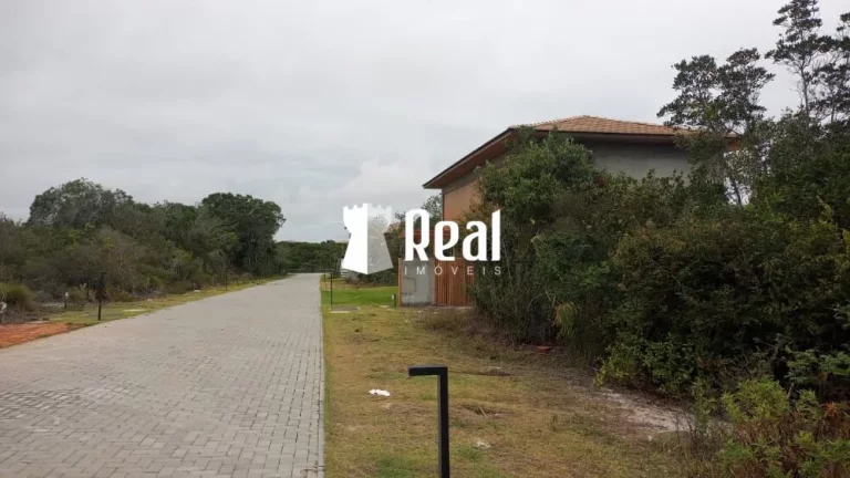 Imagem 700m² - Plano- Condomínio com Acesso a Praia