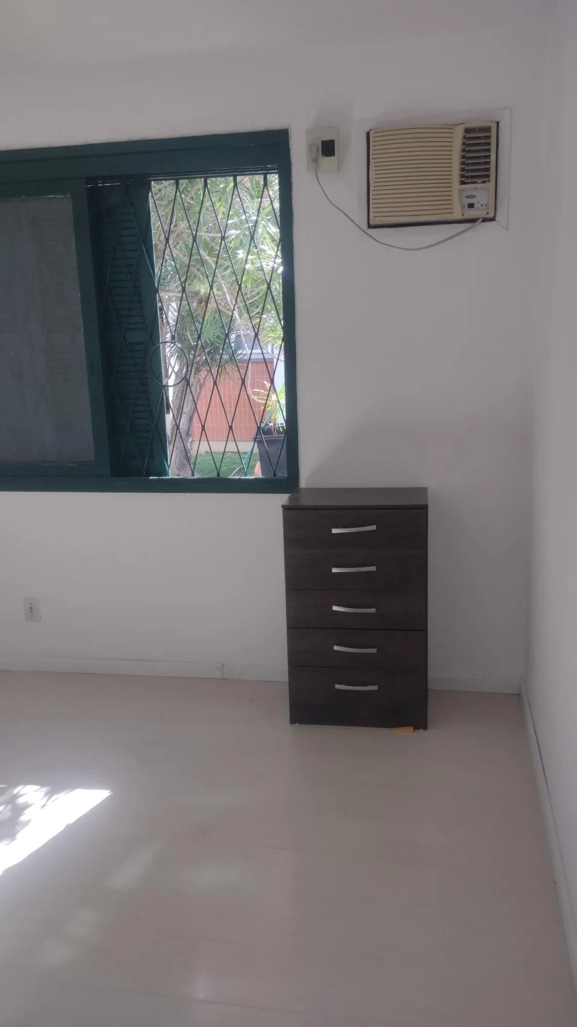 Imagem Apartamento 2 dormitórios com sacada no Partenon