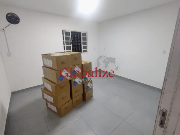 Imagem Otimo Galpão bem estruturado com salas banheiro com chuveiro e e armários no bairro da Aparecida em Santos por R$.750.000,00 !