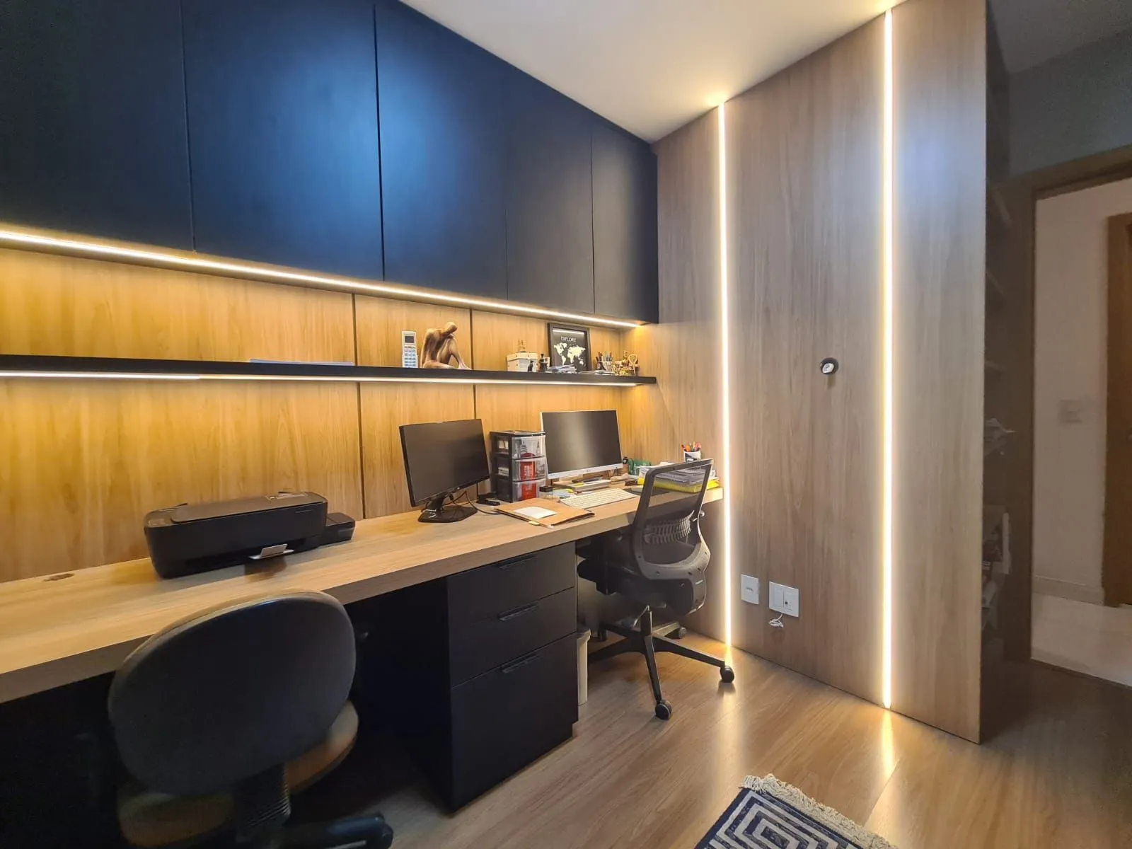 Imagem Vende-se apartamento com 3 quartos (1 suíte), 71 m² privativos e 2 vagas - Partenon