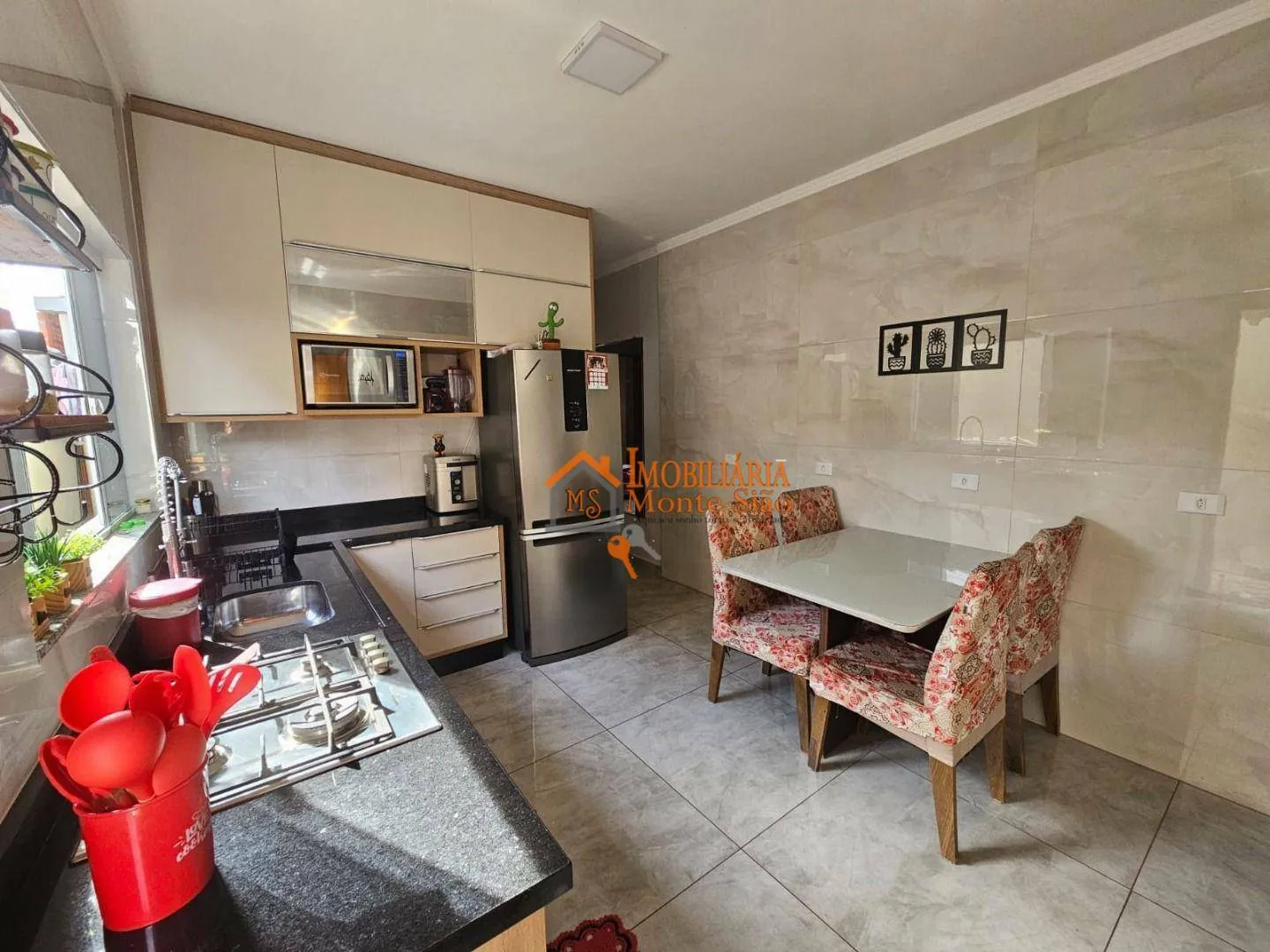 Imagem Casa com 2 dormitórios à venda, 61 m² por R$ 416.000,00 - O Pequeno Coração - Itaquaquecetuba/SP