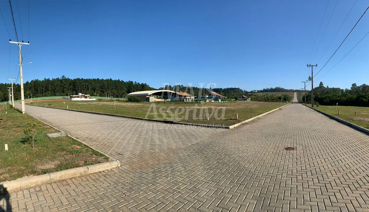 Imagem Excelente terreno em condomínio fechado no bairro Argentina em Criciúma/SC