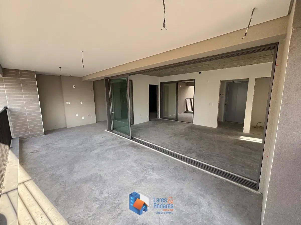 Imagem Apartamento para venda em Moema com 3 quartos, sendo 3 suítes, 150m²