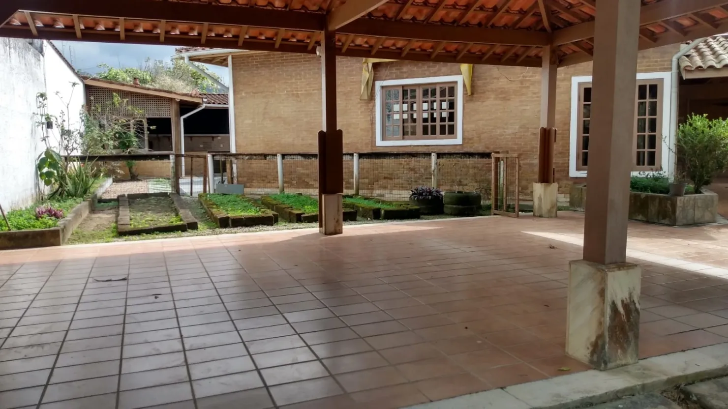 Imagem Casa à venda 2 Quartos, 2 Suites, 4 Vagas, 416M², Jardim Carolina, Ubatuba - SP