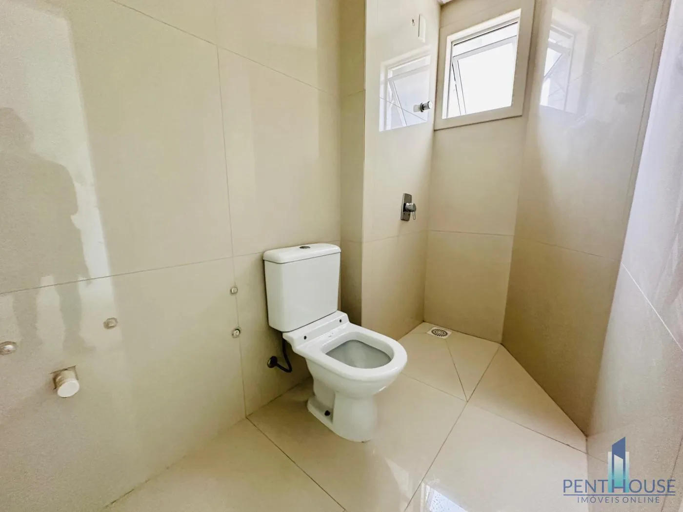 Imagem Apartamento Quadra Mar para Venda em Itapema, MEIA PRAIA, 4 dormitórios, 4 suítes, 5 banheiros, 2 vagas