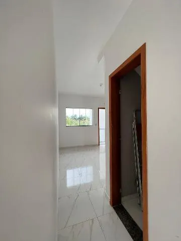 Imagem VENDA DE SOBRADO NO JARDIM AMAZONAS, EM ITAQUAQUECETUBA/SP, 65m² com 2 quartos, quintal gramado, churrasqueira e 02 vagas para auto. CONSULTE-NOS.