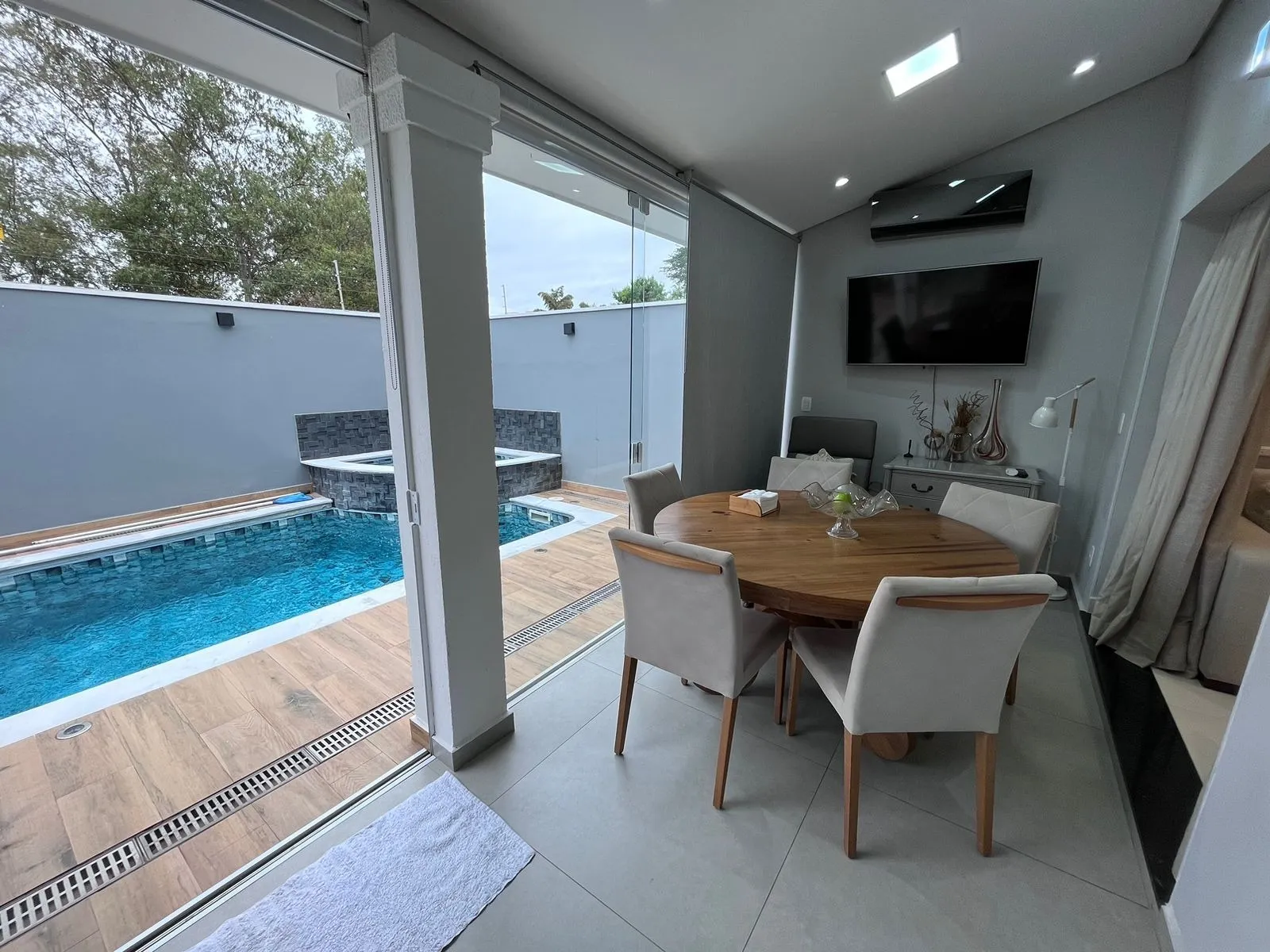 Imagem Casa 3 Suites condominio Villa Campolim Prox ao Shopping Iguatemi Campolim e Rua do Mercadão Campolim