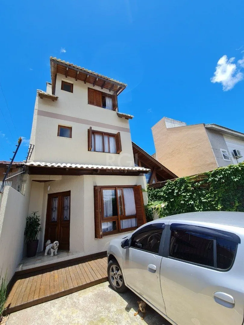 Imagem Casa para Venda - 182m², 3 dormitórios, sendo 3 suites, 2 vagas - Guarujá/ Portal do Guarujá