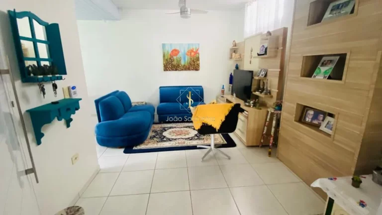 Imagem CASA RESIDENCIAL em GUARATUBA - PR, Centro