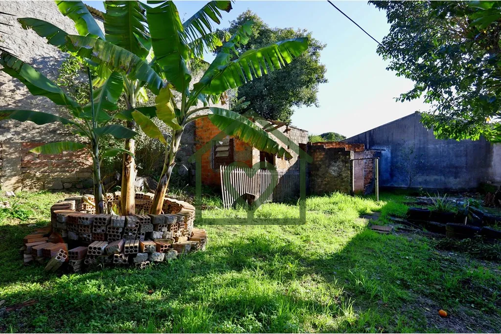 Imagem Encontre o lar perfeito para sua família nesta espaçosa casa residencial situada na encantadora Ru...