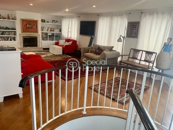 Imagem Cobertura duplex com 357m² na Vila Nova Conceição, próximo à Praça Pereira Coutinho. No primei...