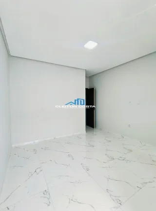 Imagem Casa para Venda em Feira de Santana, Mangabeira, 3 dormitórios, 1 suíte, 1 banheiro, 2 vagas