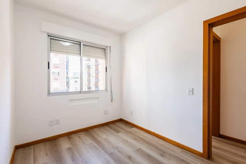 Imagem Apartamento à venda em Porto Alegre, Partenon, com 3 quartos, 68m2