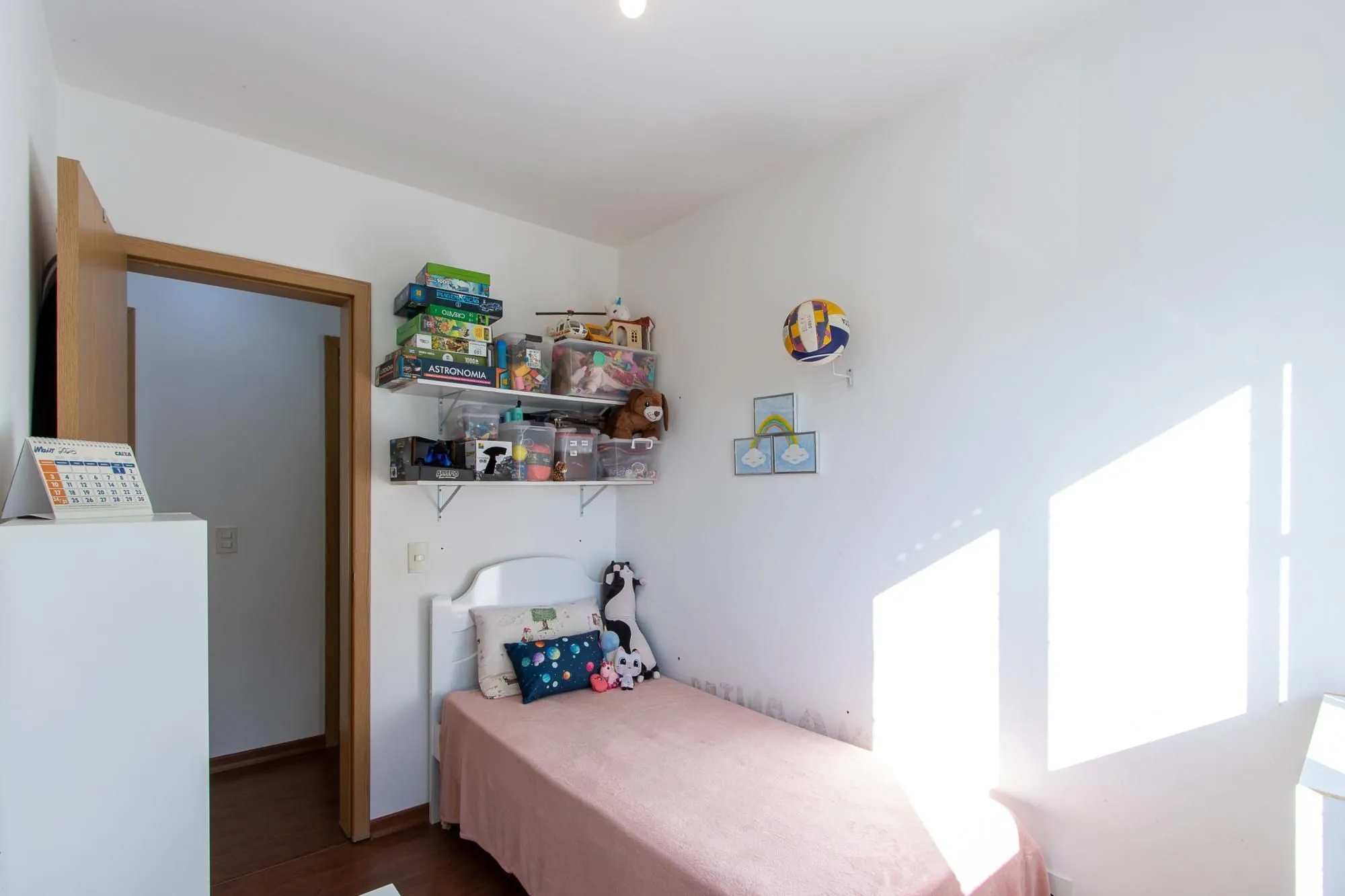 Imagem Lindo Apartamento 3 dorm à Venda na Tristeza, Porto Alegre,