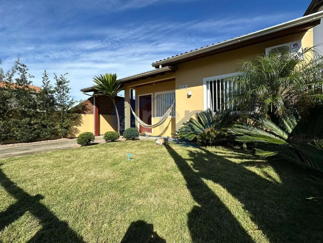 Foto do imóvel Casa a venda com 2 dormitorios em Capao do Cravo em Passo de Torres/RS em Rua Santa Catarina