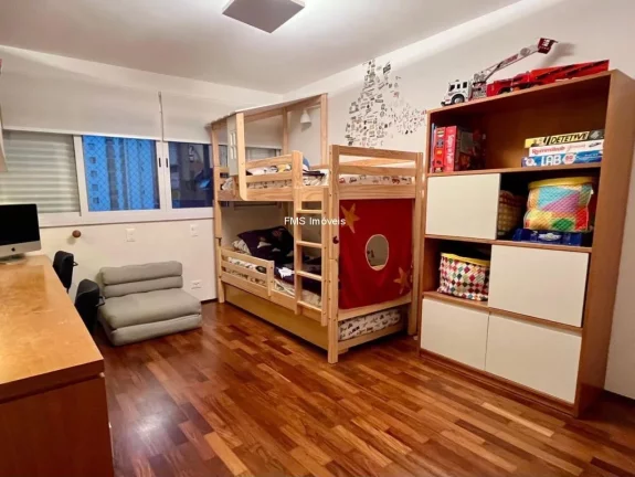 Imagem Apartamento para locação no Itaim Bibi, com 4 quartos sendo 2 suítes, 4 banheiros, 2 vagas.