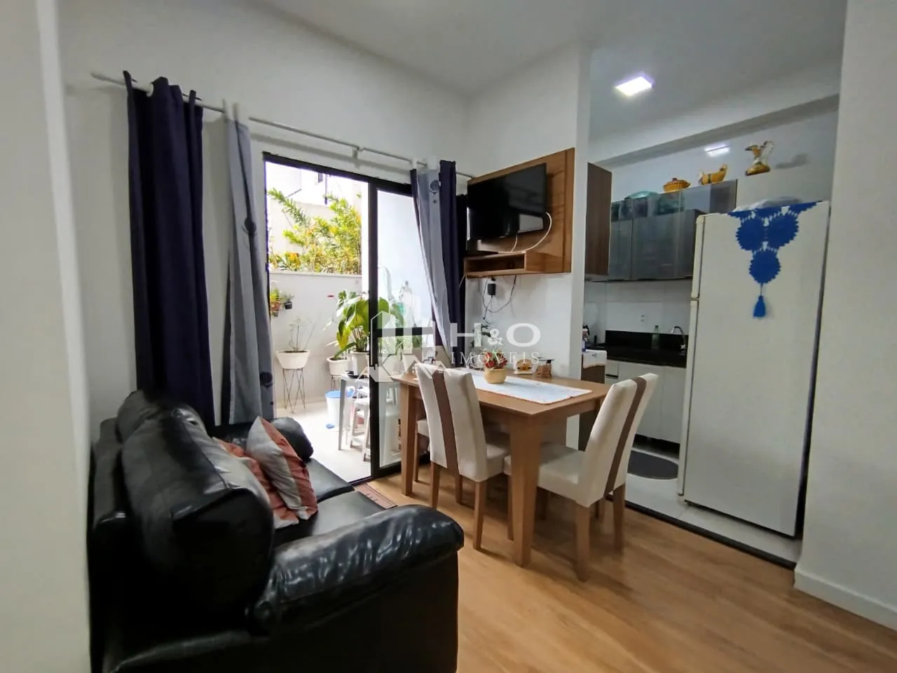 Foto do imóvel Excelente apartamento com 60 m² de área útil e uma sacada ampla e diferenciada.