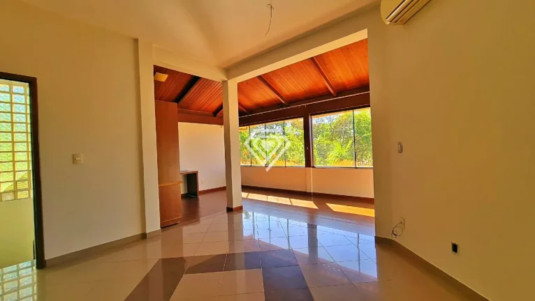 Imagem Sobrado 4 Suítes, 492 m² em 5 Terrenos à venda na 207 Sul