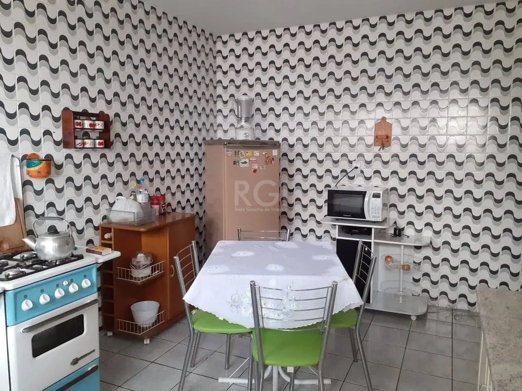 Imagem Casa para Venda - 130m², 4 dormitórios, Santa Tereza