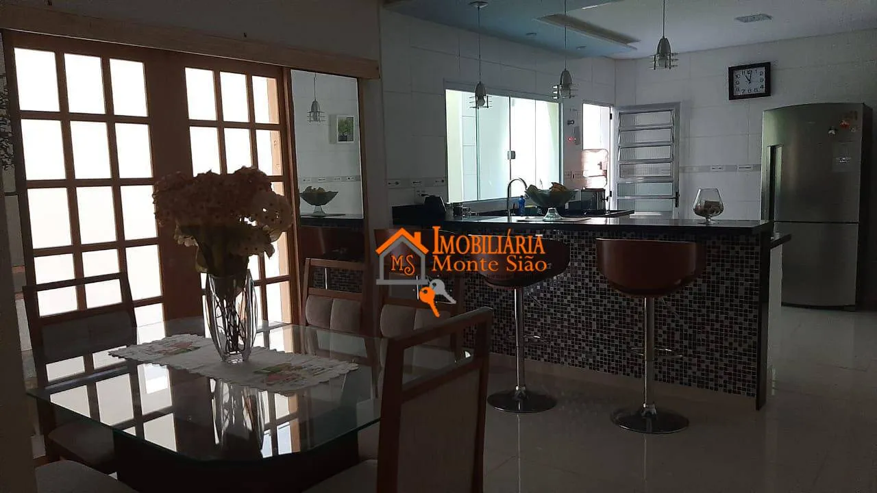 Imagem Sobrado com 3 dormitórios à venda, 177 m² por R$ 550.000,00 - Jardim Maria Clara - Guarulhos/SP
