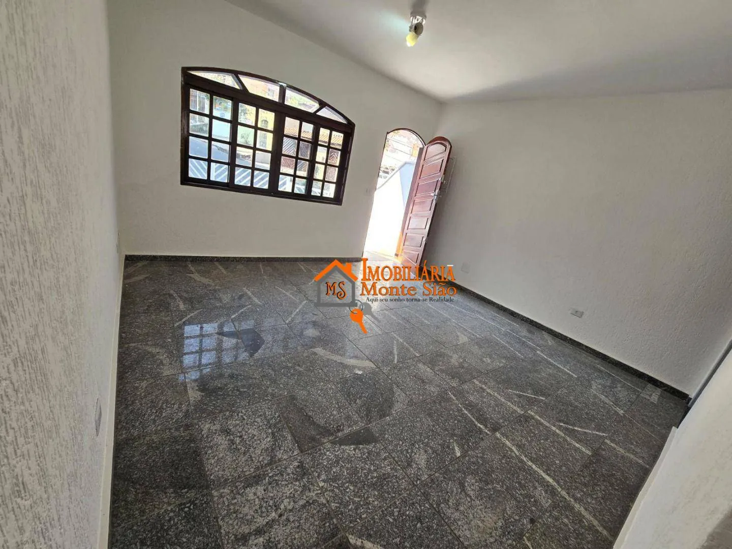 Imagem Sobrado com 2 dormitórios à venda, 174 m² por R$ 650.000,00 - Jardim Santa Cecília - Guarulhos/SP