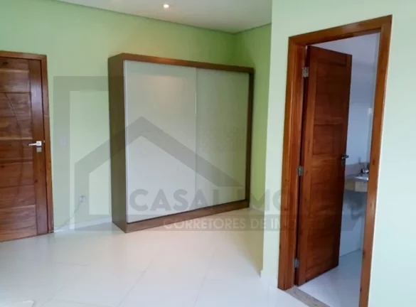 Imagem CASAL IMÓVEIS ALUGA CASA DUPLEX MONTENEGRO BOULEVARD 3 SUÍTES + GABINETE + 4 VGS