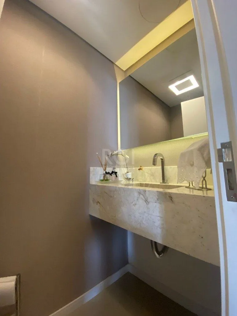 Imagem Apartamento a venda reformado 3 suítes, bairro Rio Branco
