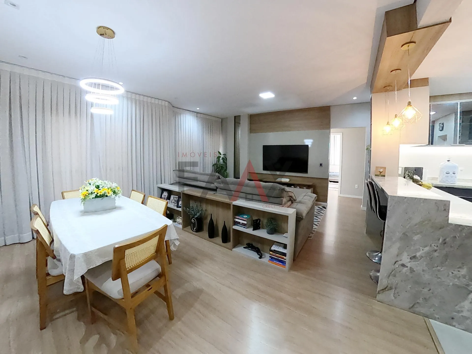 Imagem Apartamento à Venda no Edifício Golden Garden no Centro em Guarapuava - PR