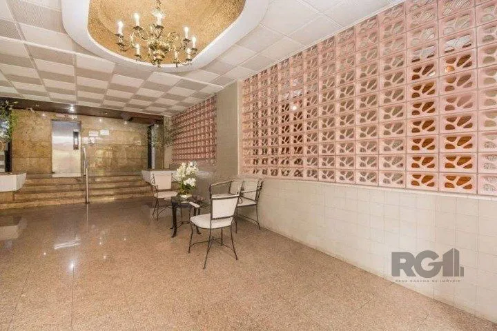 Imagem Vendo apartamento no bairro Floresta, em frente ao colégio Marista São Pedro. com 143,00m2 de área privativa