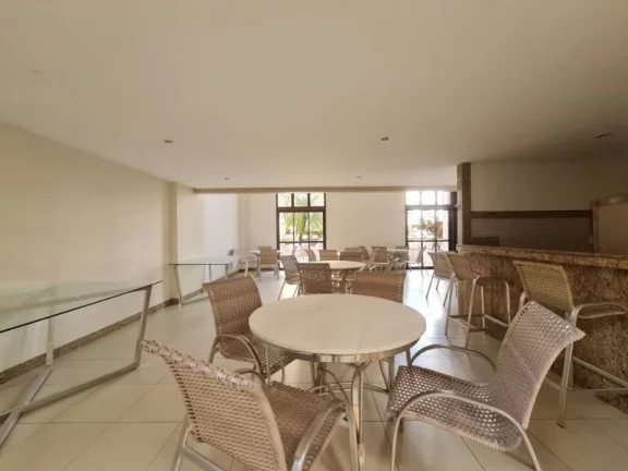 Imagem A 5ª Avenida Imóveis Selecionou esse Excelente apartamento á venda na Graça com 4 quartos sendo 4 suítes, closet c/ 179,74m² de área privativa: