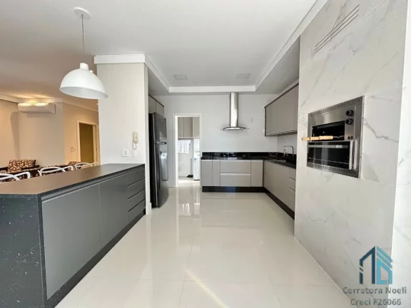 Imagem Apartamento 03 suítes, 02 vagas, andar alto em Balneário Camboriú SC